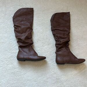 Lower east side brown boots size 8